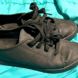 Tredsafe oil and slip resistance shoes